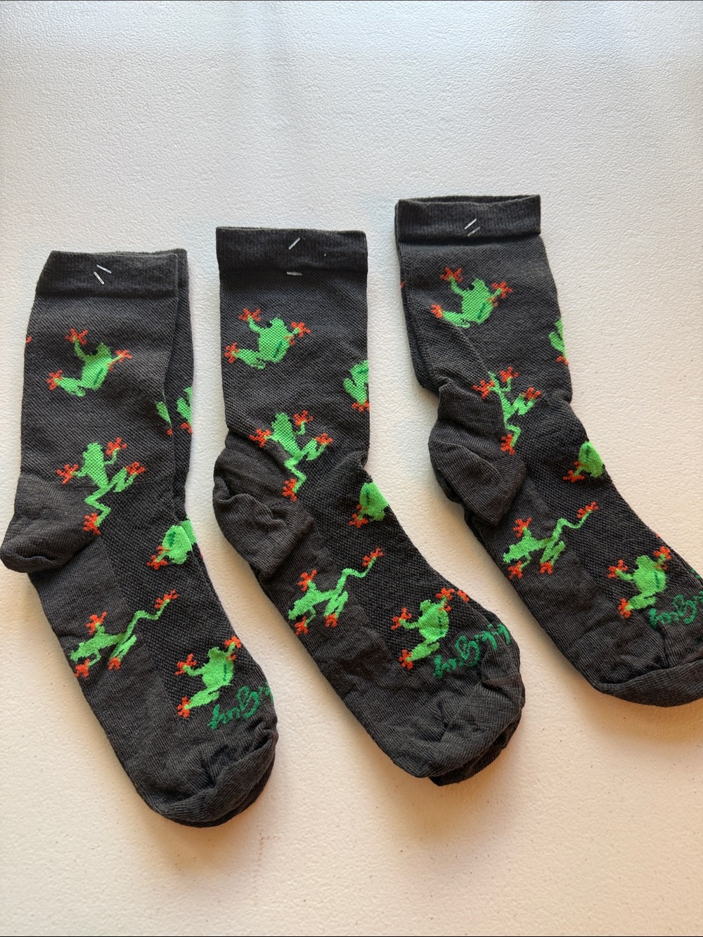 3 Pair SockGuy 6” Cuff Tree Frog TurboWool Socks -Lot of 3 pair Men’s Small/Med